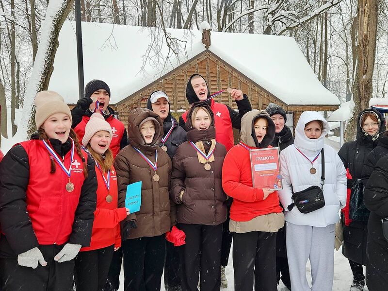  Снег — не помеха! Работа кипит в парке «Городок» 