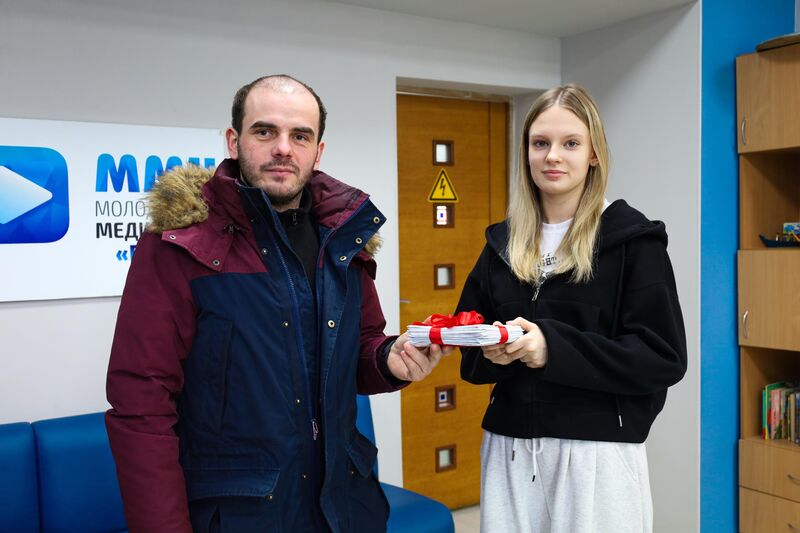 Учащиеся Космодемьянской школы передали письма для участников специальной военной операции