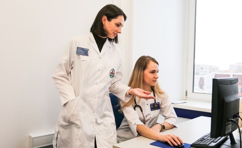 Система наставничества для молодых медработников в Подмосковье