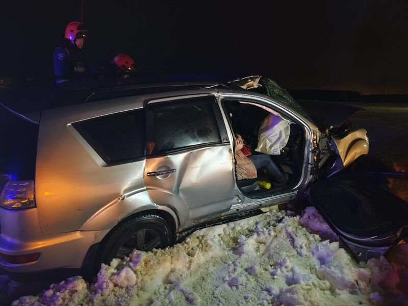 Работники ГКУ МО «Мособлпожспас» деблокировали четырёх пострадавших в ДТП в Рузском округе