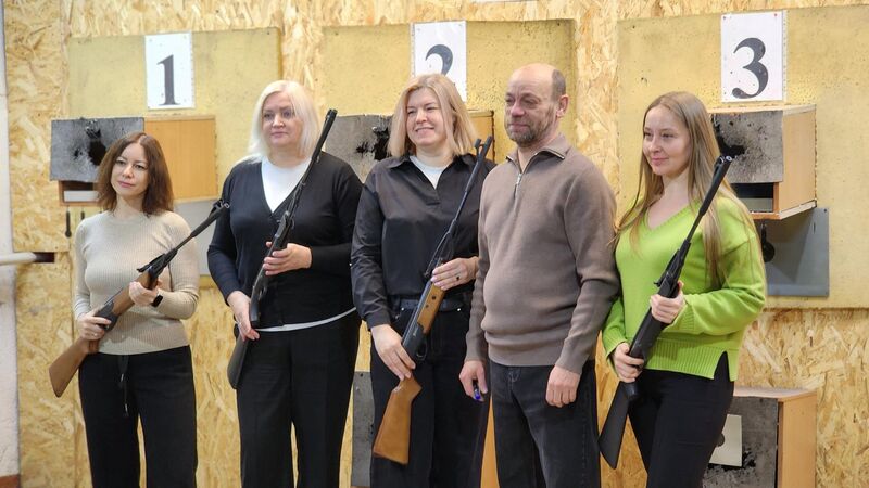 50 жительниц Рузы приняли участие в турнире по стрельбе