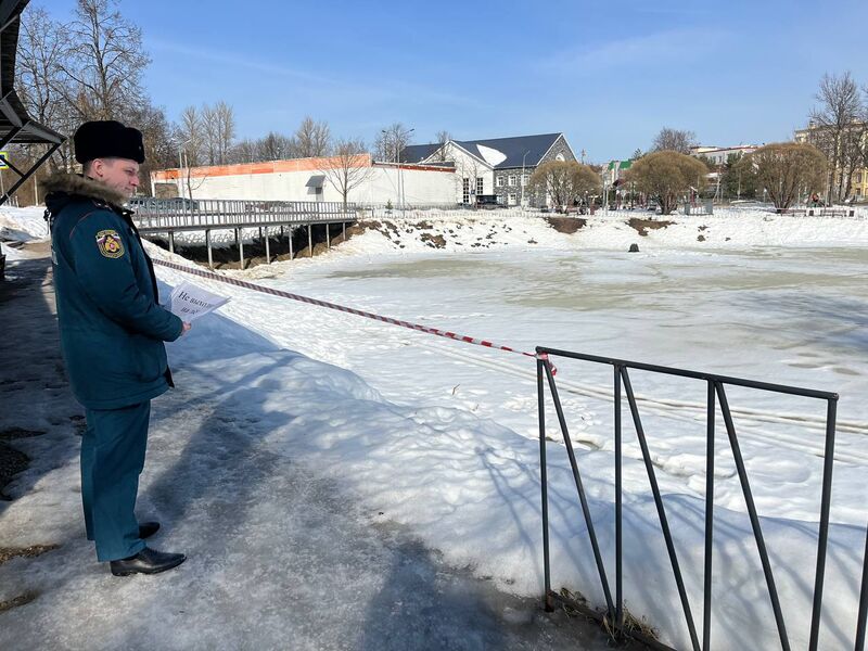  Меры безопасности на льду весной: предупреждения и рейды спасателей