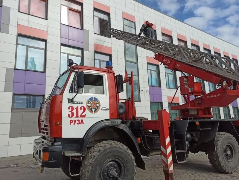 Работники ГКУ МО «Мособлпожспас» ликвидировали условное возгорание в школе Рузского округа