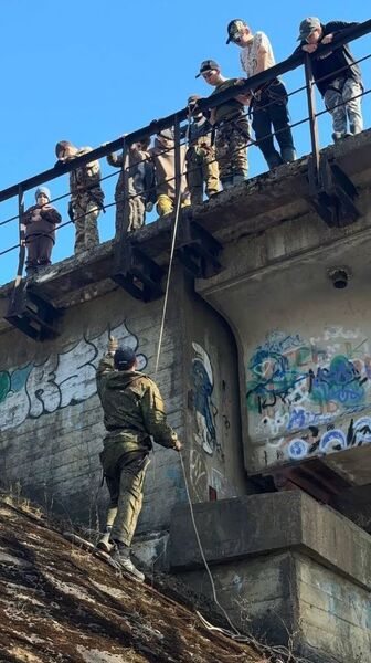 Юнармейцы Рузского округа отработали альпинистские навыки в полевых условиях