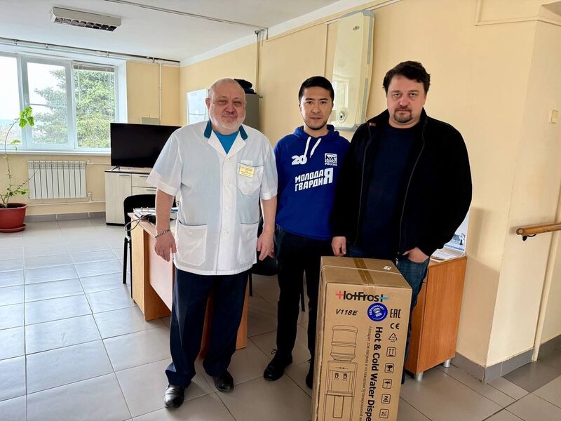 «Молодая гвардия» посетила отделение паллиативной помощи