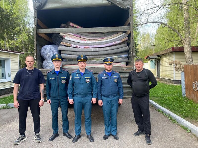 Сотрудники МЧС РМО отправили гуманитарную помощь бойцам СВО
