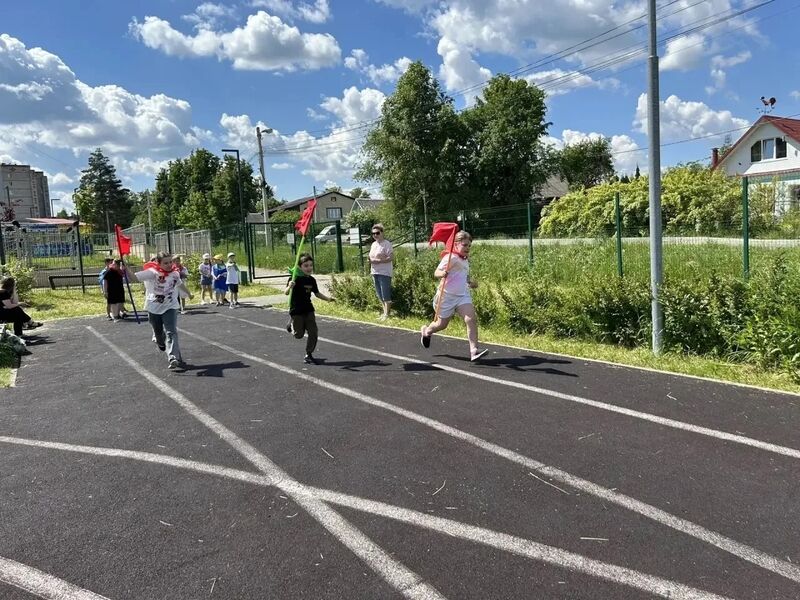 В «Искорке» скучать некогда