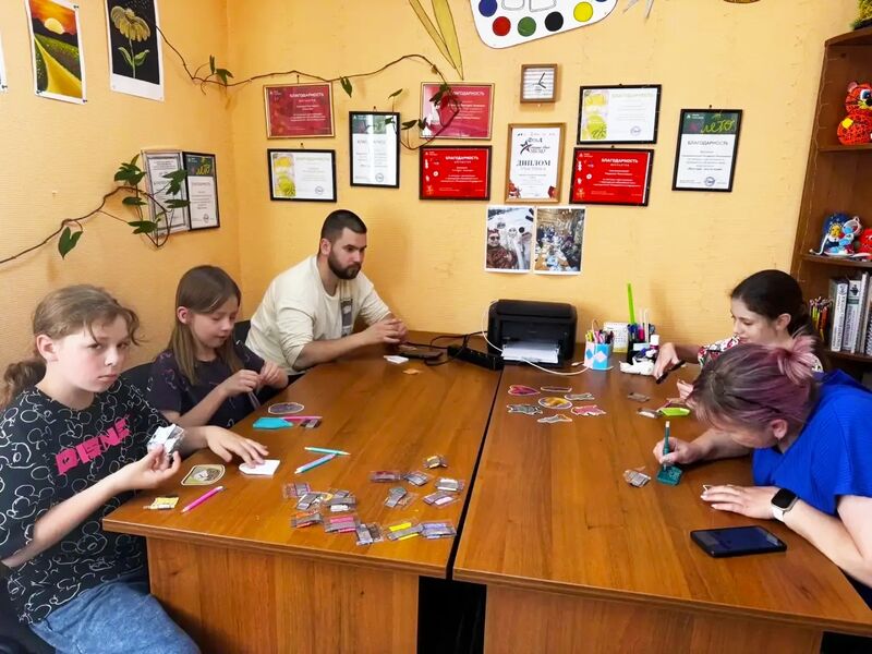 В Горбово состоялся мастер-класс по алмазной мозаике