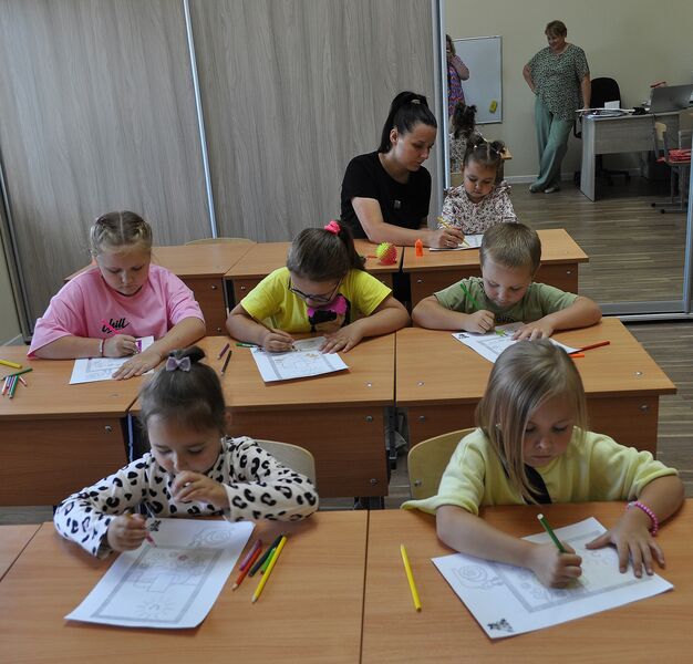 Юные дороховчане мастерили очаровательных улиток
