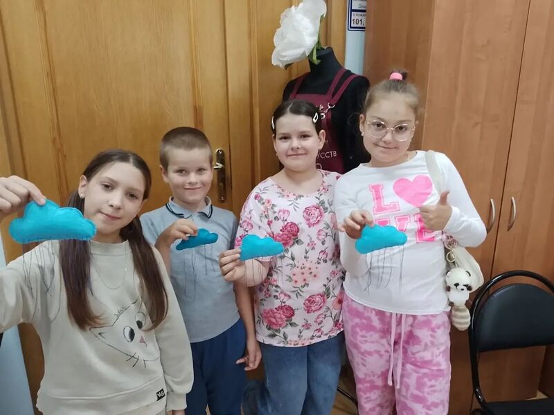 Юные тучковцы освоили азы ручного шитья