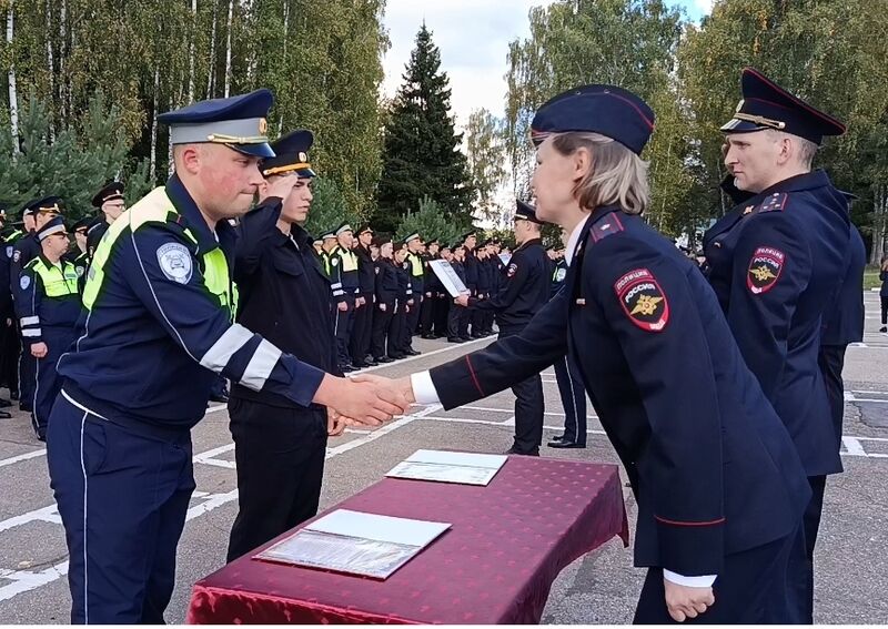 156 слушателей Центра профессиональной подготовки Госавтоинспекции в Рузском округе приняли присягу полицейского