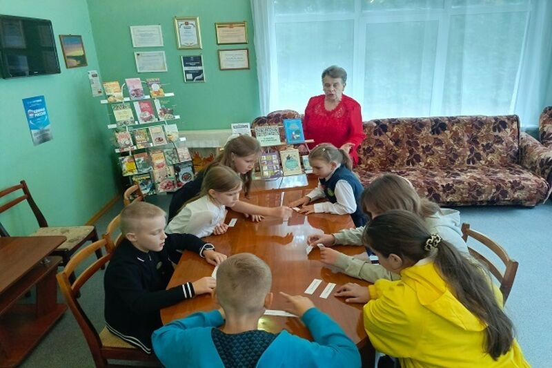 В Беляногорской библиотеке провели занятие к Международному дню грамотности 