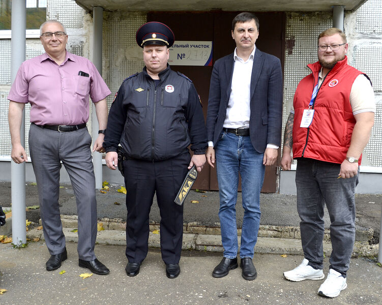 Охрану общественного порядка и безопасности на выборах в России обеспечили более 180 тысяч полицейских 