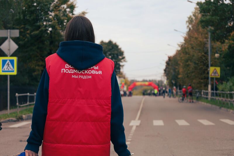 Волонтеры помогли провести массовый велозаезд Gran Fondo Russia