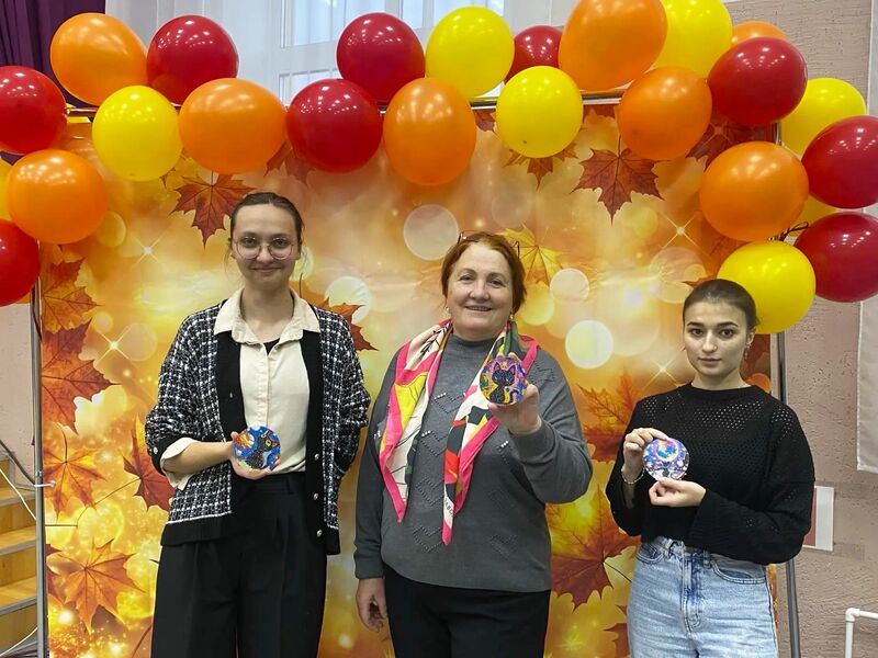 В Горбовском СДК состоялся мастер-класс по алмазной мозаике
