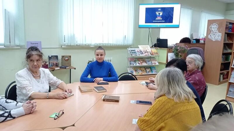 В Тучково прошел патриотический час, посвященный Празднику белых журавлей